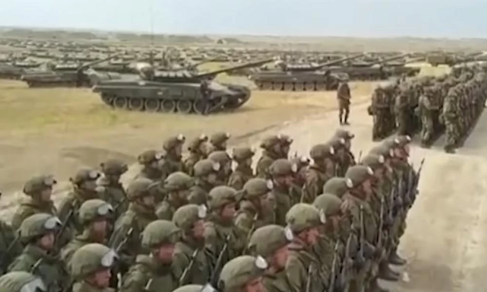 «Φωτιά που σιγοκαίει»: H Ουκρανία απειλεί ότι θα βομβαρδίσει τη Λευκορωσία, την Κριμαία και τη Ρωσία!